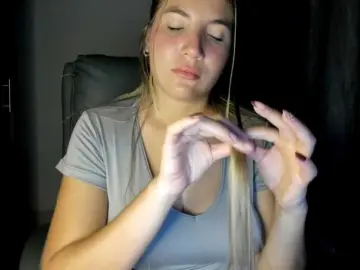 Samantha121  live sex cam
