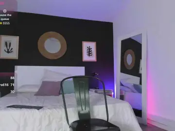 VioletPaket  live sex cam