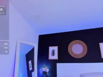 VioletPaket  live sex cam