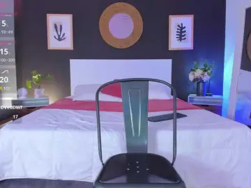 VioletPaket  live sex cam