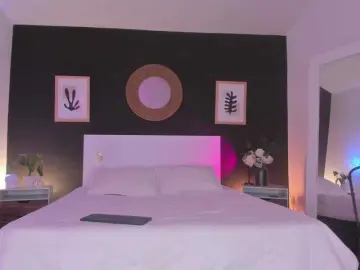 VioletPaket  live sex cam