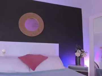 VioletPaket  live sex cam