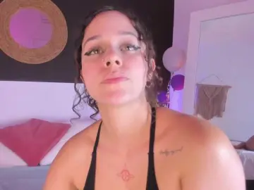 VioletPaket  live sex cam