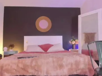 VioletPaket  live sex cam