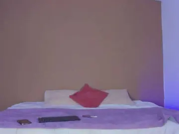 VioletPaket  live sex cam