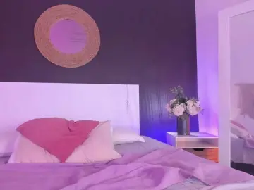 VioletPaket  live sex cam