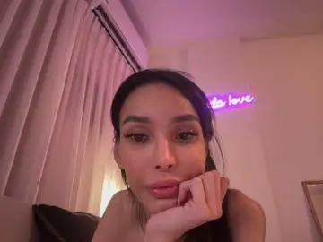 XMissVictoriaX  live sex cam