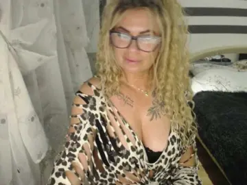 ArianeSexy  live sex cam