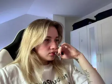 FlippyPippy  live sex cam