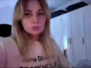 FlippyPippy  live sex cam