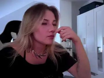 FlippyPippy  live sex cam