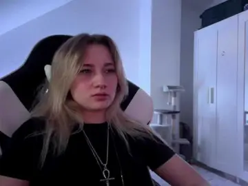 FlippyPippy  live sex cam