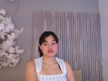 Kitty-Desire2  live sex cam