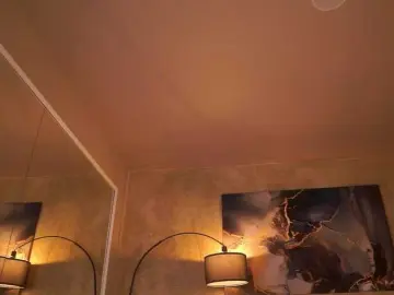 MaddieBryggs  live sex cam