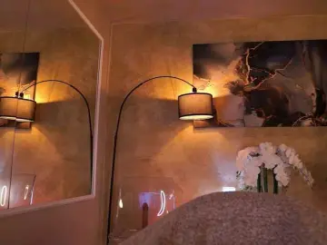 MaddieBryggs  live sex cam