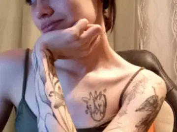 MatildaEinhorn  live sex cam