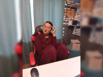 Rosia-Guess  live sex cam