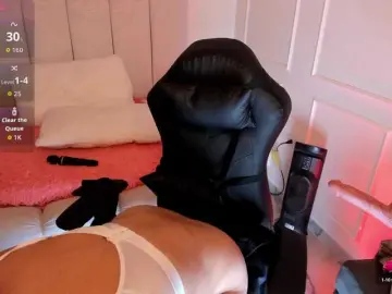 Lucybeatifull  live sex cam