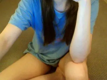 Mikkirsan1  live sex cam