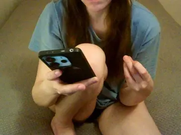 Mikkirsan1  live sex cam