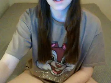 Mikkirsan1  live sex cam