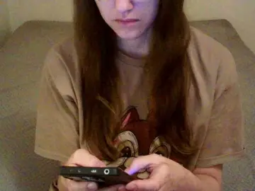 Mikkirsan1  live sex cam