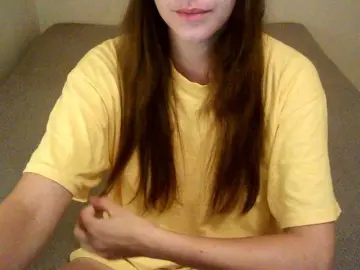 Mikkirsan1  live sex cam