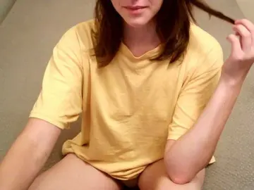 Mikkirsan1  live sex cam