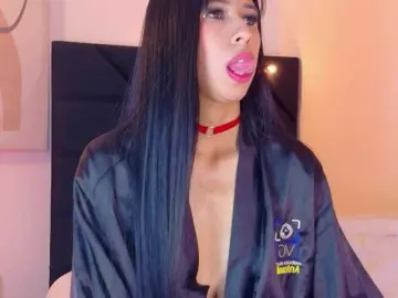 Skinnyprinces  live sex cam