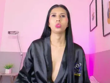 Skinnyprinces  live sex cam