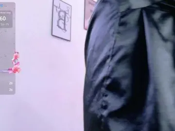 Skinnyprinces  live sex cam