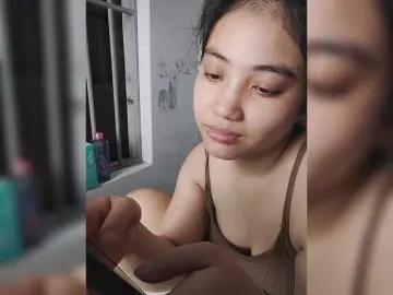Truc11  live sex cam