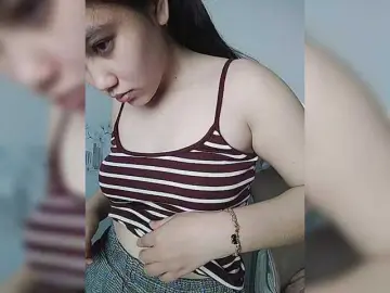 Truc11  live sex cam