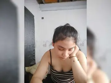 Truc11  live sex cam