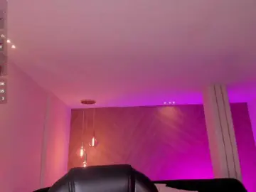 CorinneRusso  live sex cam