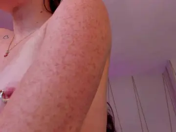 CorinneRusso  live sex cam