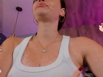 CorinneRusso  live sex cam