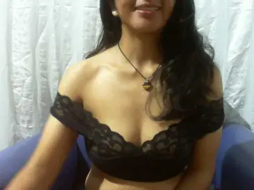 Cyah2  live sex cam