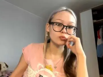 DeniseLindroth  live sex cam