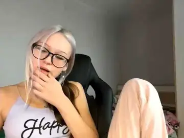DeniseLindroth  live sex cam