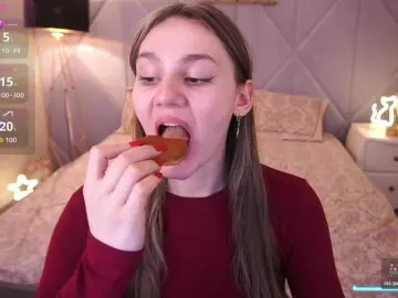 DiamondGoldie  live sex cam