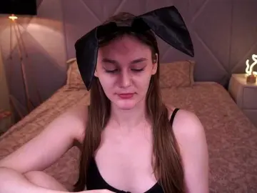 DiamondGoldie  live sex cam