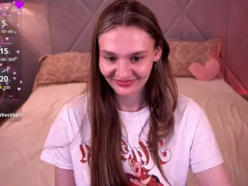 DiamondGoldie  live sex cam