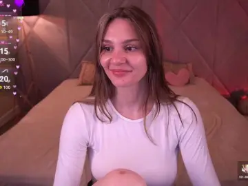 DiamondGoldie  live sex cam
