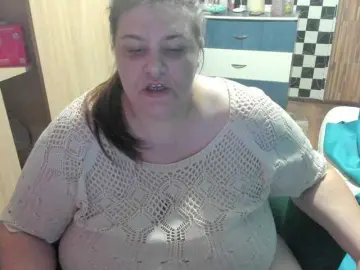 Ionysexylips69  live sex cam