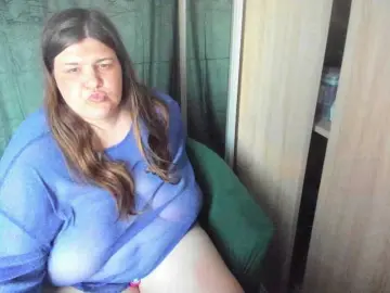 Ionysexylips69  live sex cam