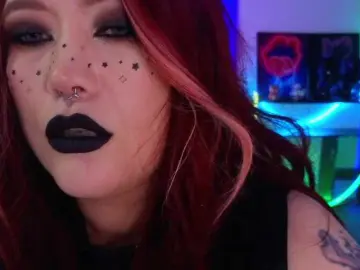 Laura-Wicked  live sex cam