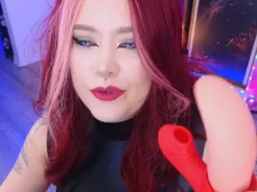 Laura-Wicked  live sex cam