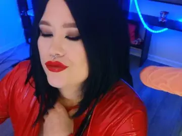 Laura-Wicked  live sex cam
