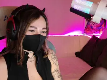 NightMint  live sex cam